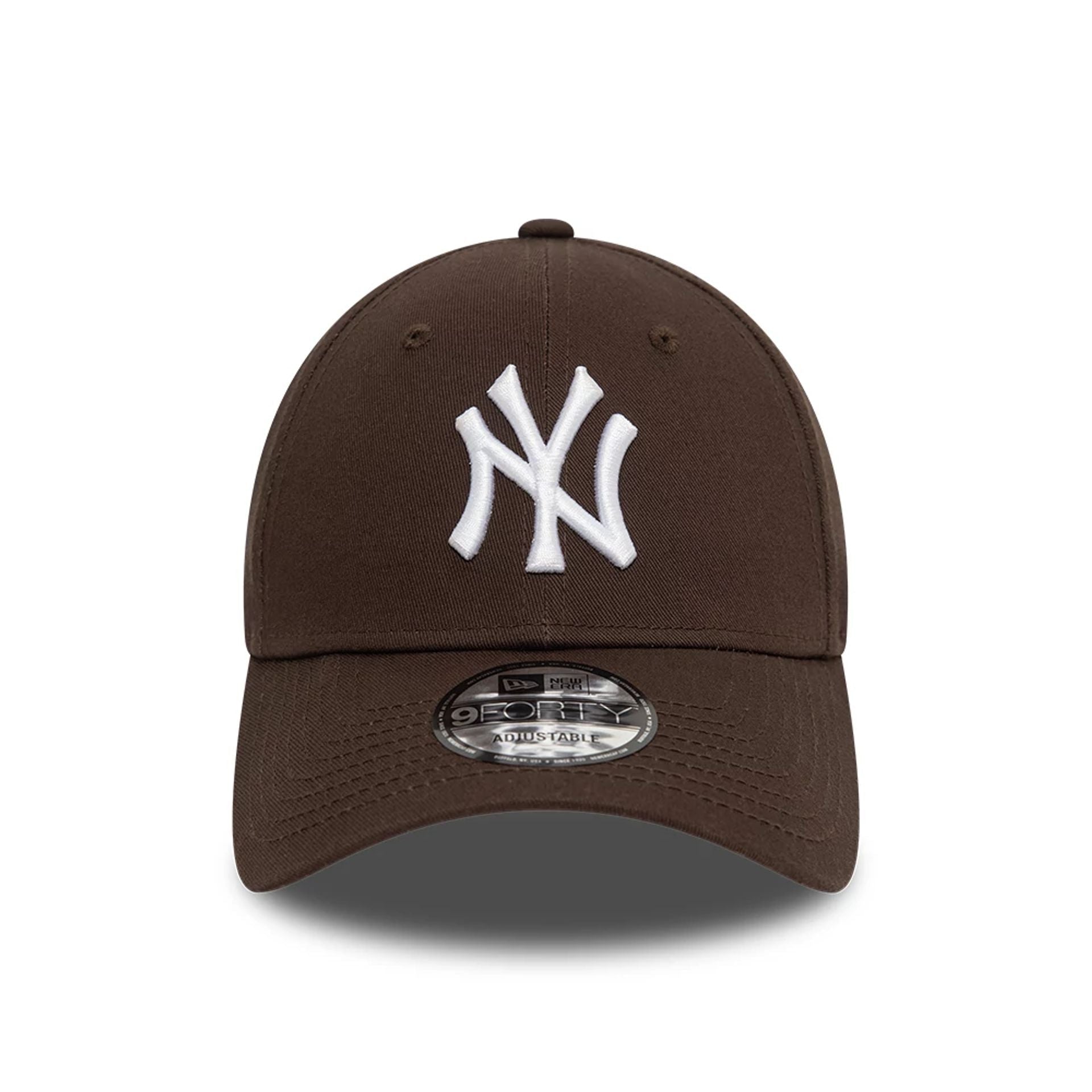 New York Yankees League Essential Dark Brown 9FORTY Adiustable Cap